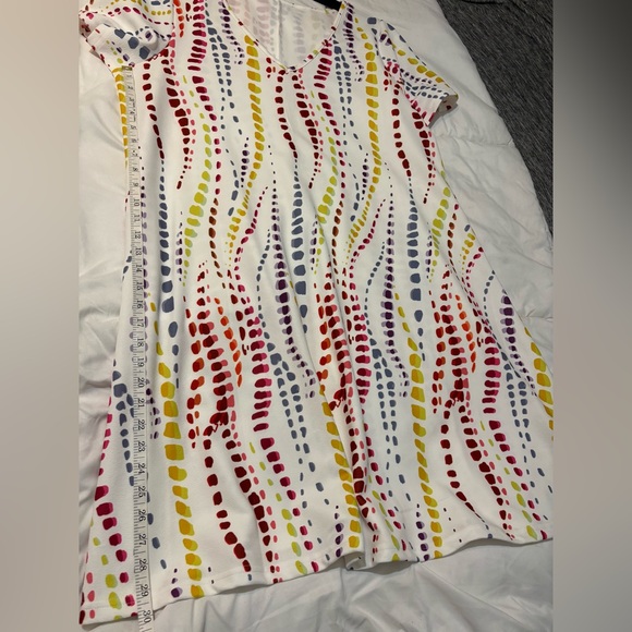 Colorful Patterned Dress - Picture 4 of 5